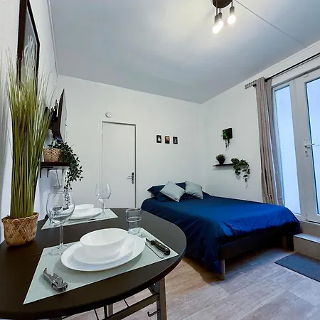 Le Nid Secret - Cosy Cour Privee Proche Rer Villemomble